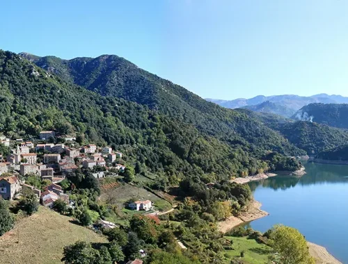 Villa de luxe en Corse, activité lac de Tolla